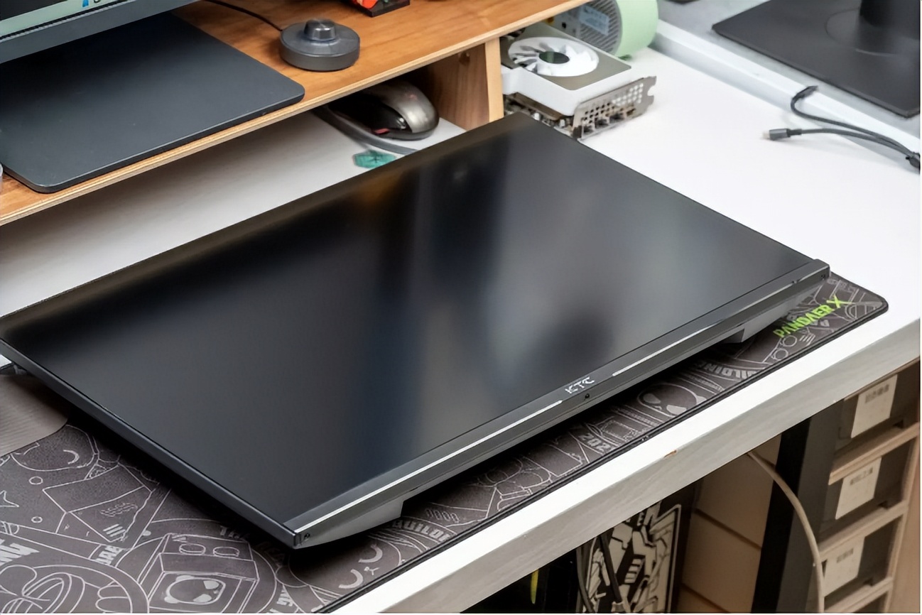 h27v22显示器,272k170hz显示器直面屏