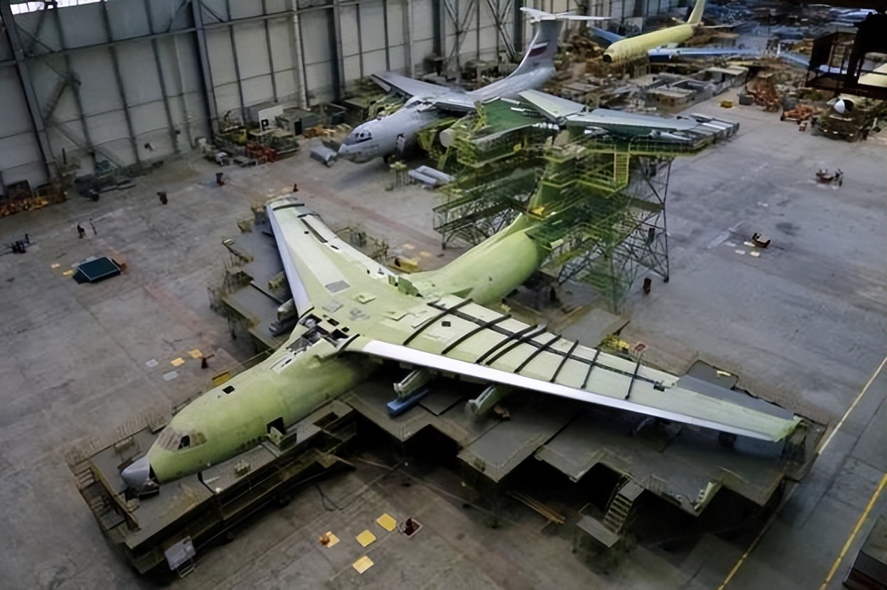 俄罗斯卖飞机套路中国,我方慧眼识破,网友齐呼:我们不是印度!