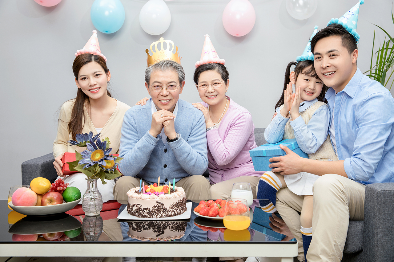 如何改变老年焦虑情绪,如何纠正老人的负面情绪