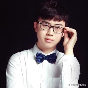 国足0-3不敌韩国孙兴慜挑衅照片,国足评价孙兴慜