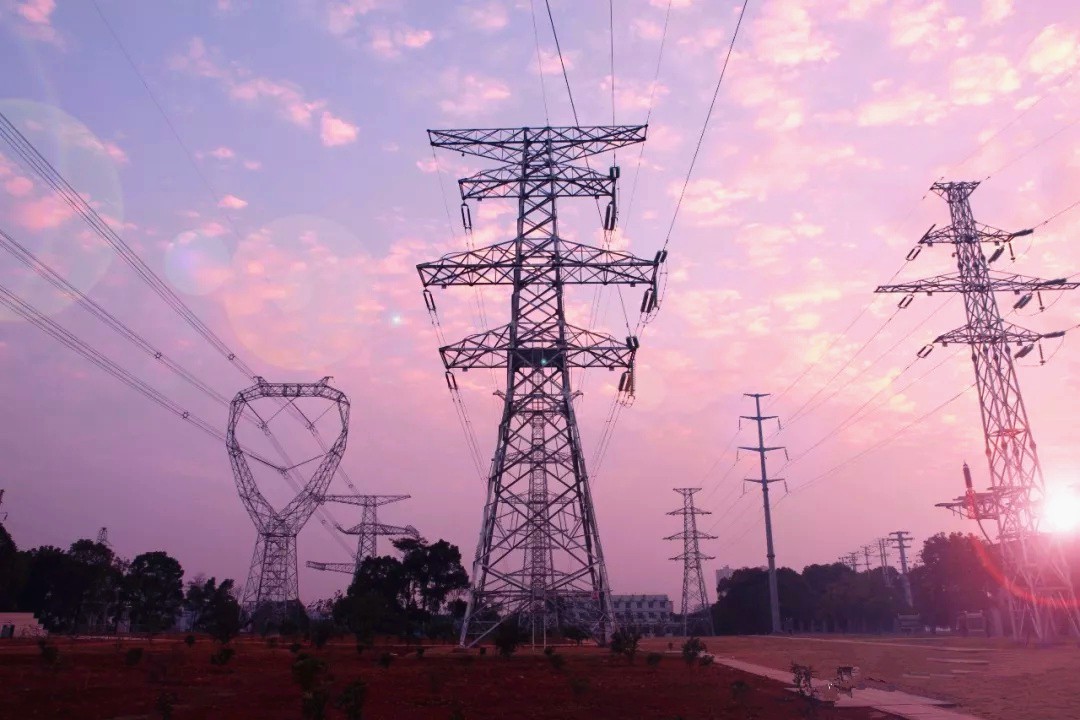 彭桓大头《追赶夕阳的疯狂自驾》7秦川八百，王农心系中国远征军