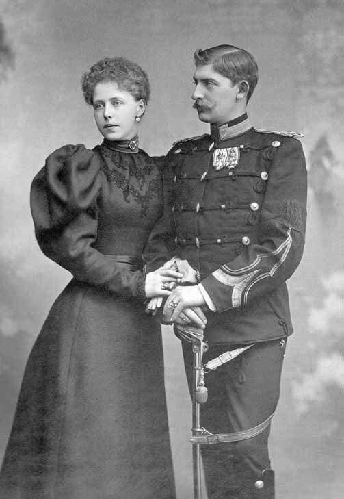 罗马尼亚末代皇后：18岁嫁王储，晚年被儿子驱逐，住在吸血鬼城堡