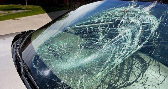 三者责任险不能赔自己吗,三者险不能买50万了吗