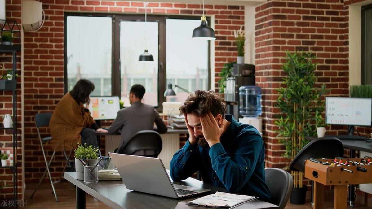 经济下行形势下怎么赚钱,经济下行时什么行业还在赚钱