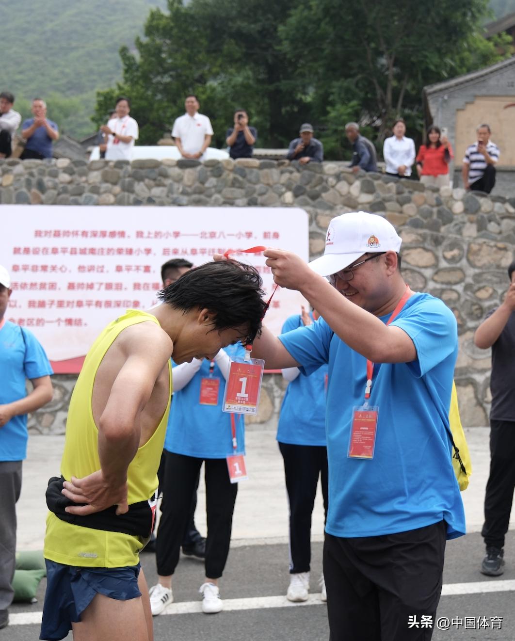 运艳桥:超马赛道上的孤勇者!