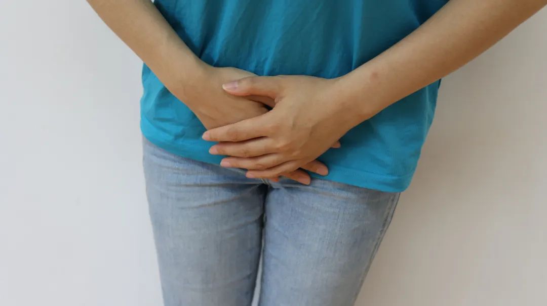 每天早上憋尿有什么坏处,早上憋尿对身体有什么坏处