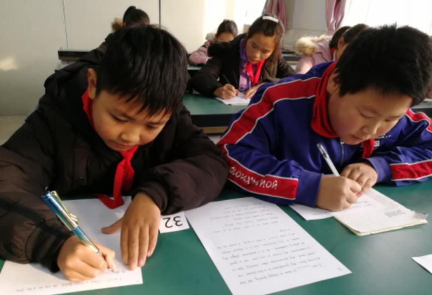 小学生女生取外号,孩子被小朋友起外号家长正确做法