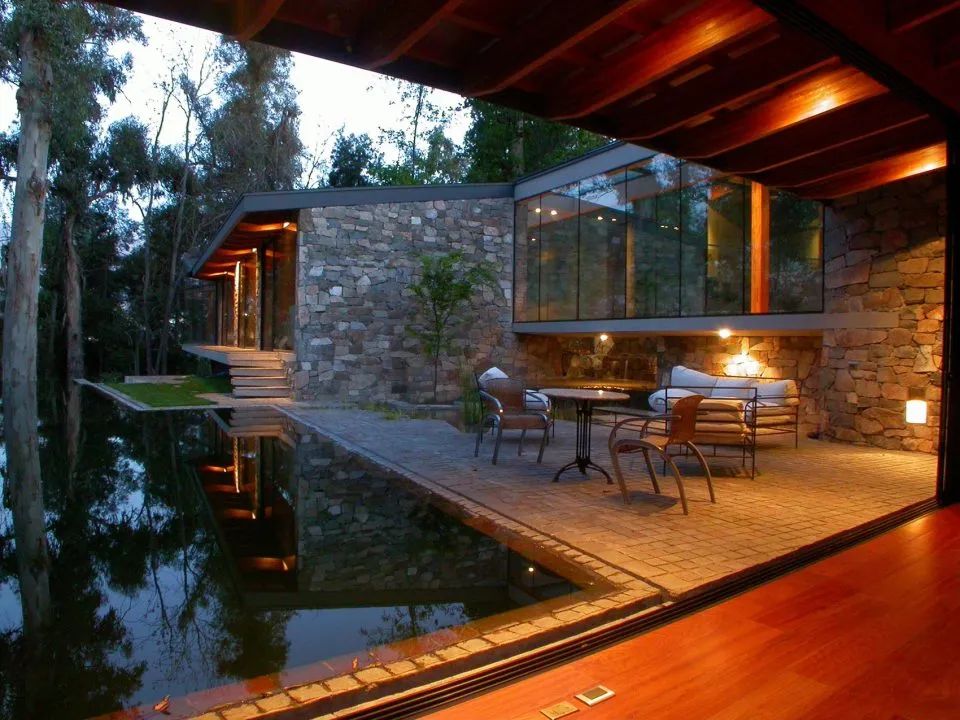 建筑是自然的一部分,建筑是人工创造的空间环境