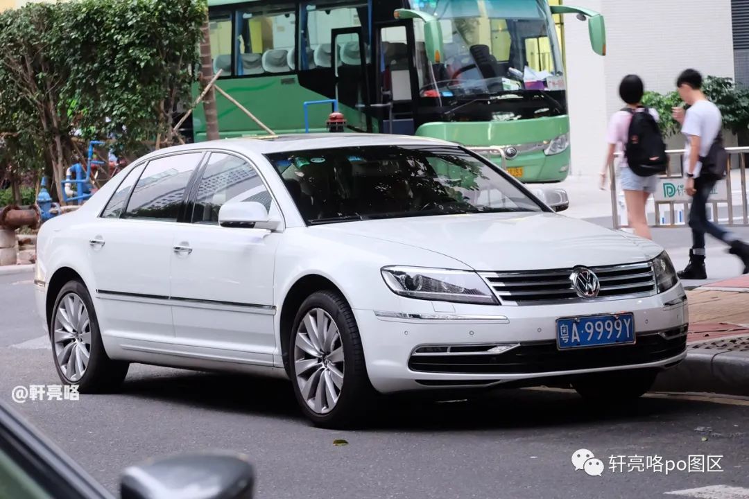 24款大众辉腾5座,2024款大众辉腾D2图片