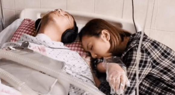 不离不弃照顾煤气中毒植物人,相恋八年男朋友变成植物人