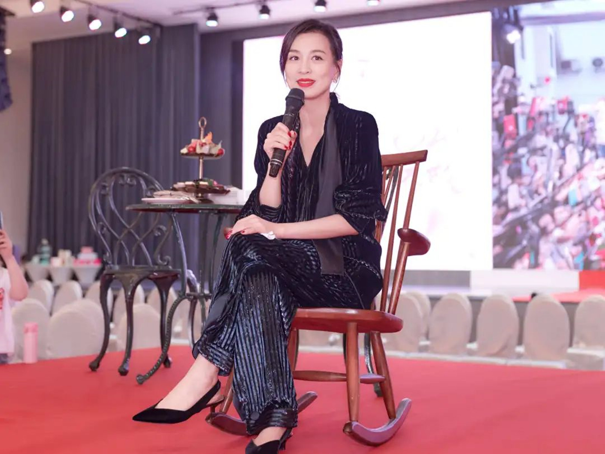 张庭近期新闻,张庭早年发布会澄清