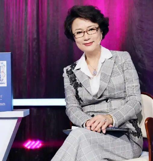 唐小姐扮演者禤智红几岁,唐小姐扮演者禤智红照片