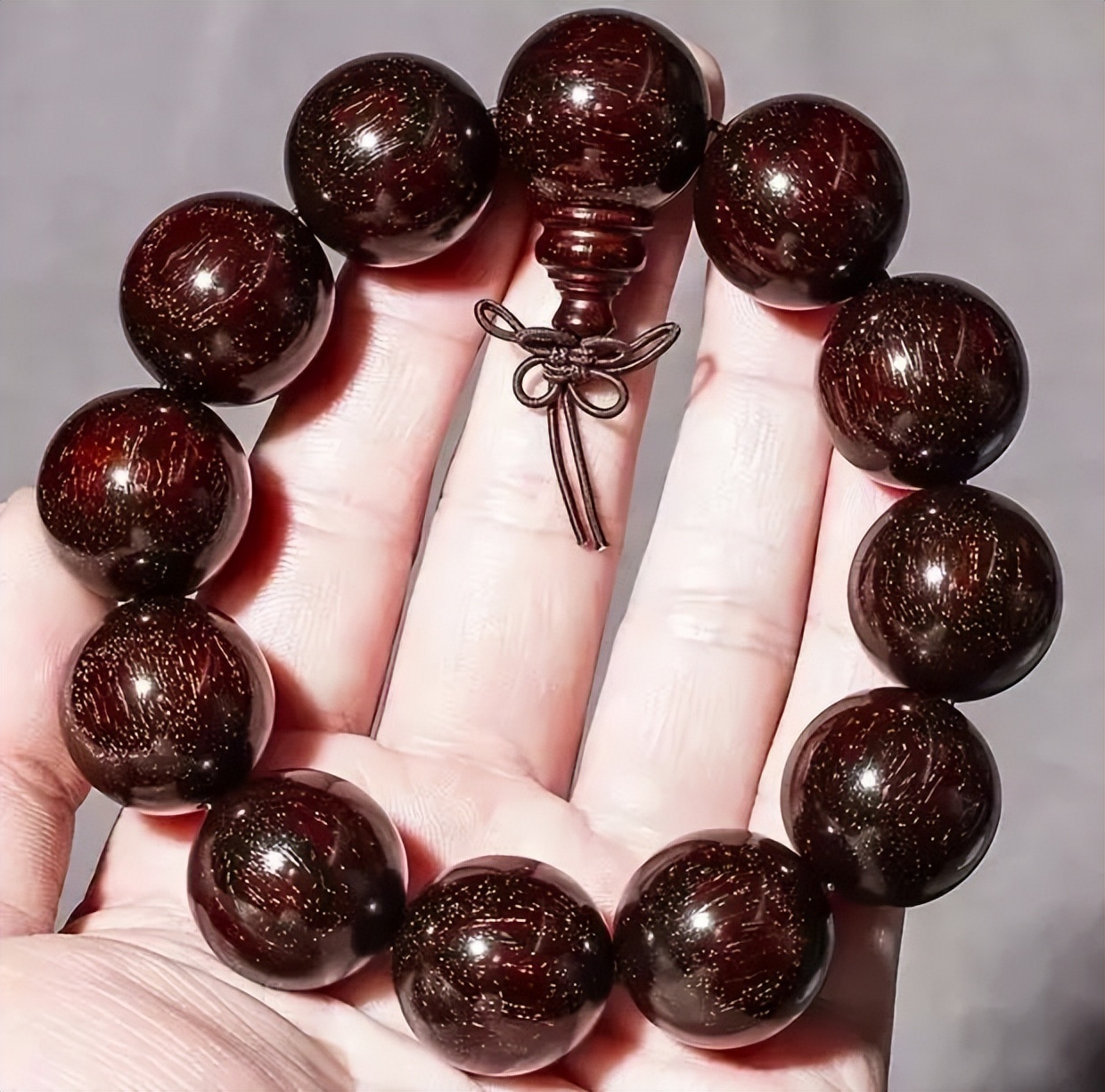 小叶紫檀上手会怎样,小叶紫檀新手入门级是什么料