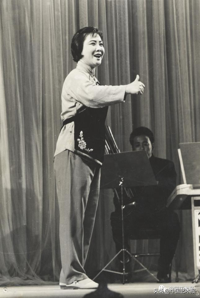 杩欎釜灞曡涓轰粈涔堜細闇囨捈浜哄績,杩欎釜灞曡鎵撶牬鑹烘湳鍜岀敓娲荤殑鐣岄檺