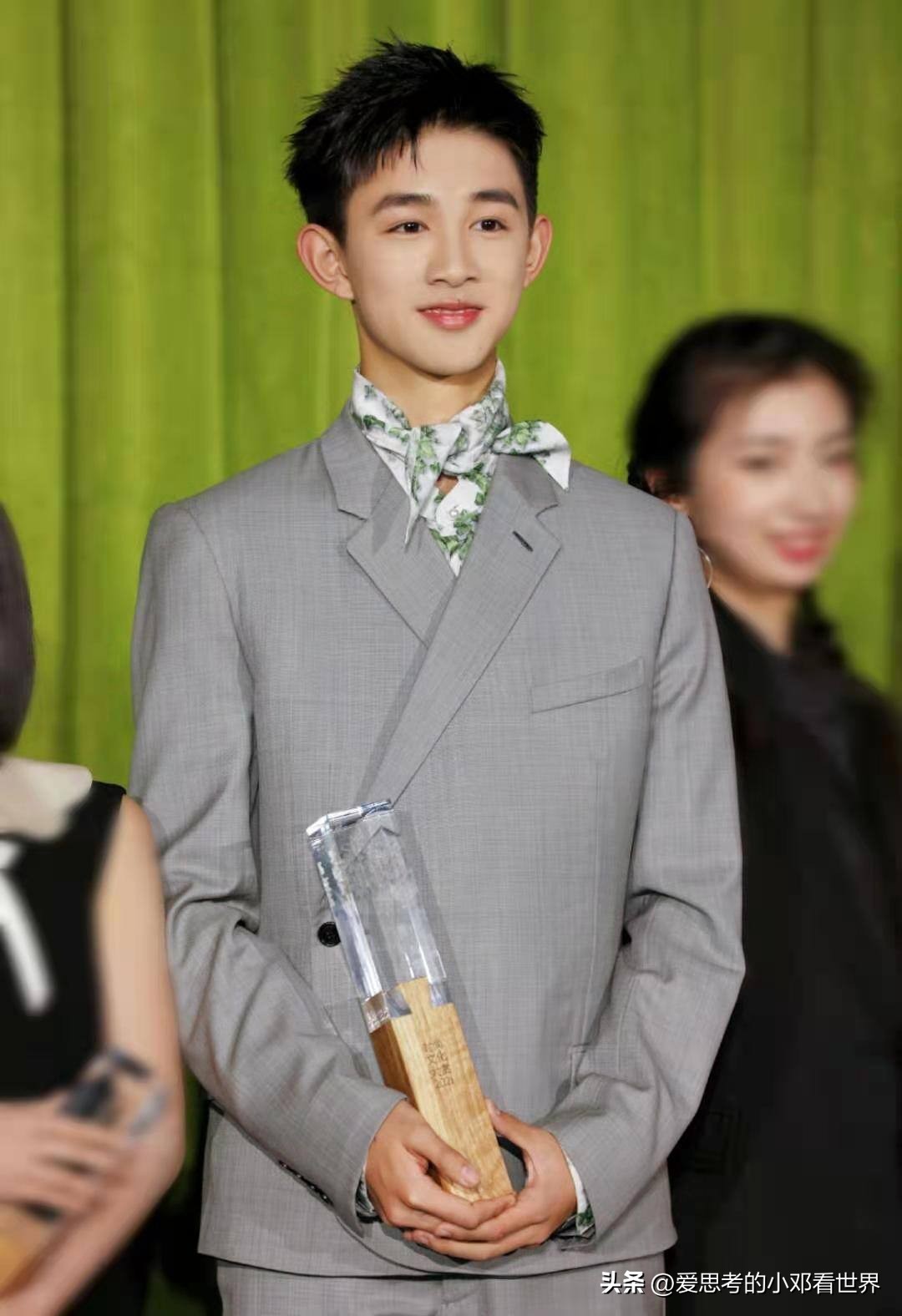 荣梓杉几岁开始加速长高,荣梓杉长高秘诀真的有用吗