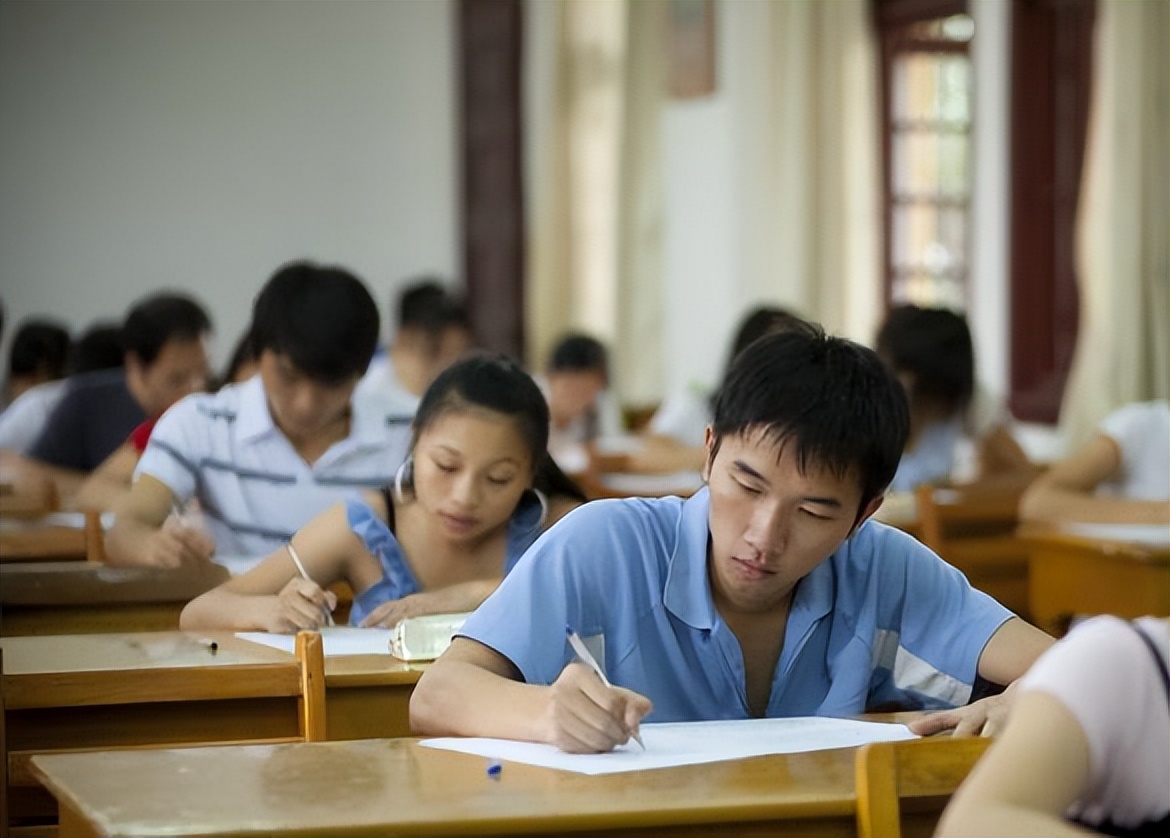 我终于知道文科生和理科生的差距,文科生和理科生到底有多大差别