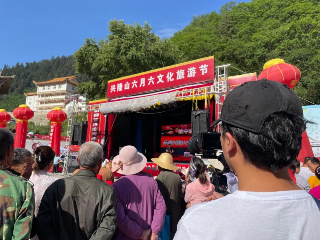 不出兰州，最快半小时到达！这个夏天，总要来趟榆中吧！