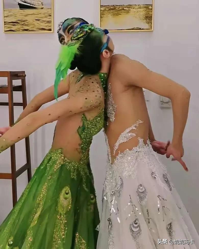 杨丽萍回应舞者造型被指不雅,杨丽萍谈舞蹈被指大尺度