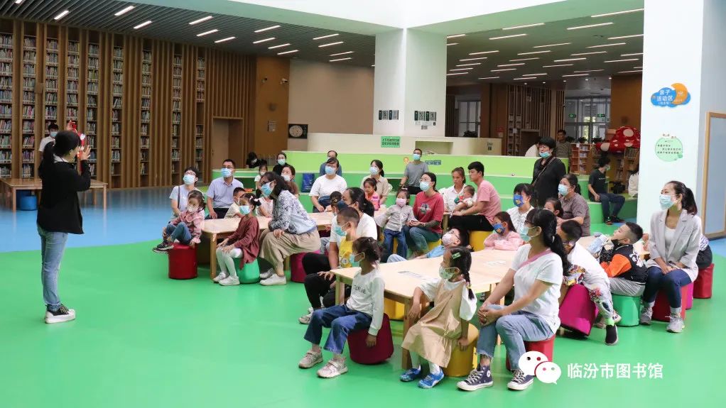 图书馆庆元旦绘本故事大赛,图书馆绘本故事简报