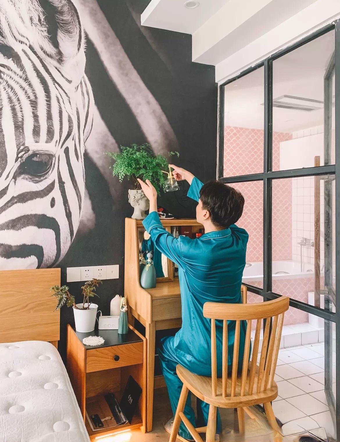 95后的男人独居生活,95后男生房子