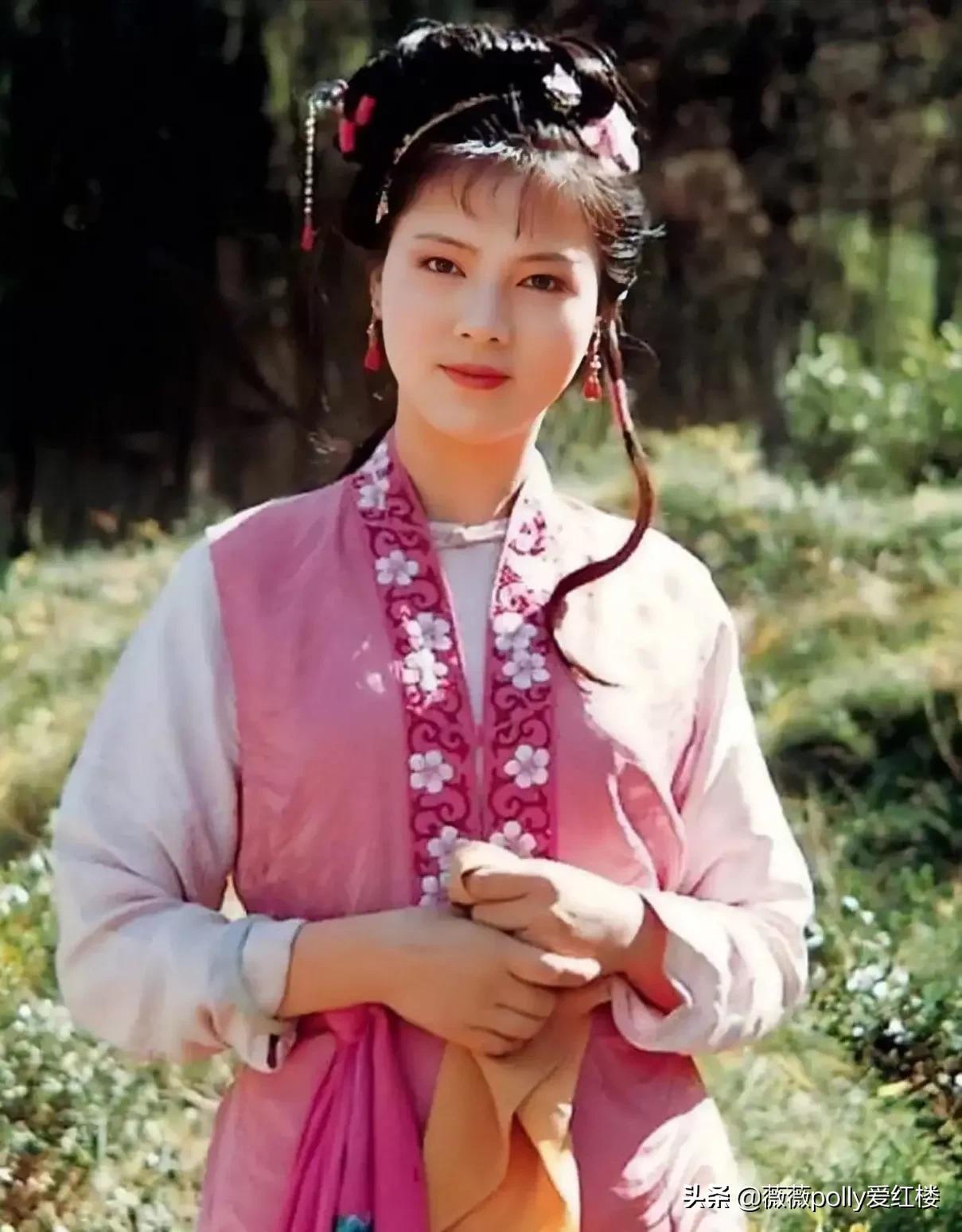 李嬷嬷为什么敢欺负袭人,李嬷嬷两次为难袭人袭人什么反应