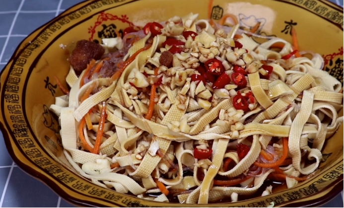 豆腐皮怎么做好吃到停不下来,豆腐皮怎么做没有豆腐味