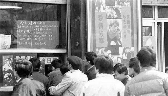 纳粹德国屠杀犹太女人,变态纳粹