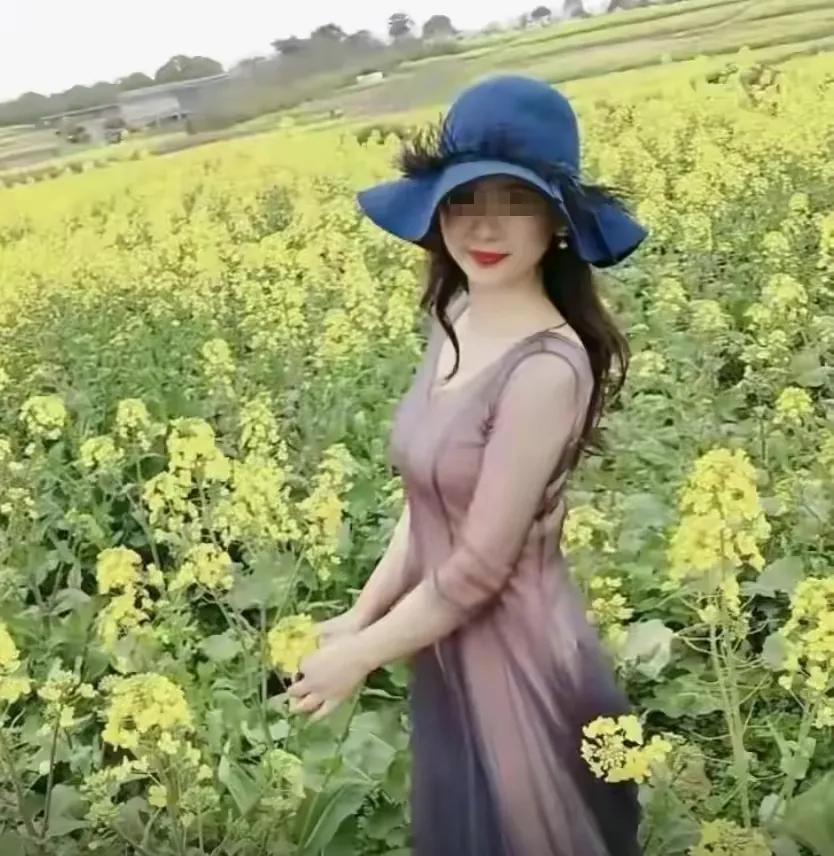 鐢垫闂ㄥコ涓昏,鍗椾含鐢垫濂冲鐓х墖