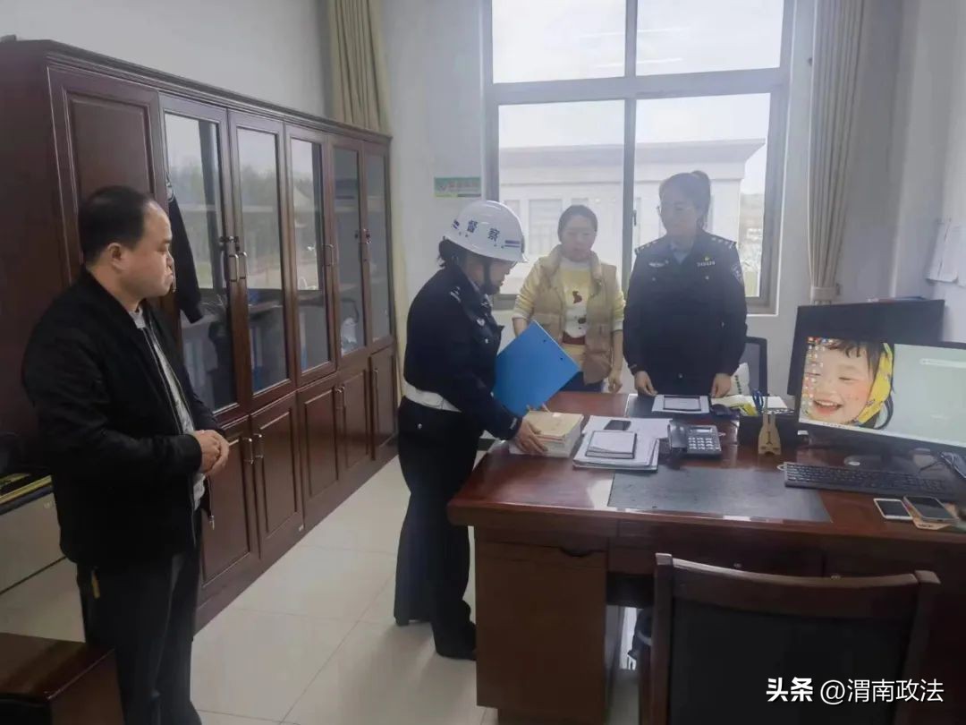 坚持政治建警打造五型警队,多措并举打造义警队