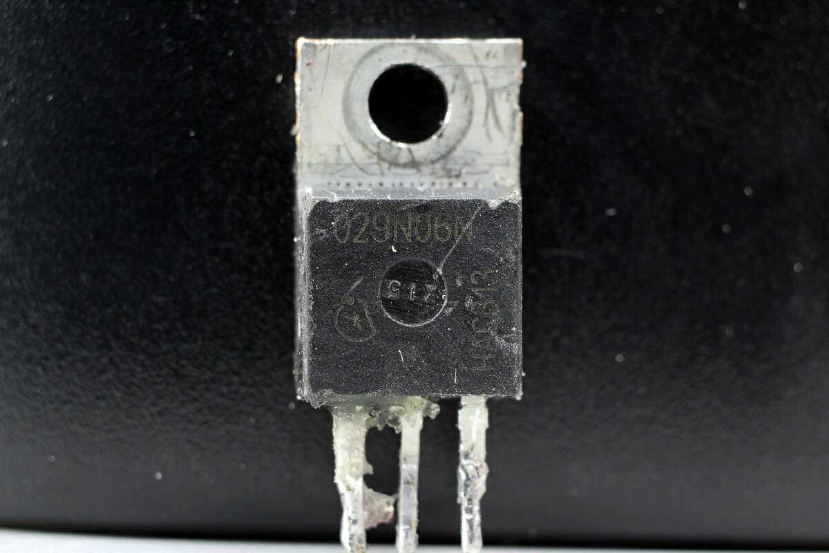 昱能光伏逆变器,昱能逆变器拆解