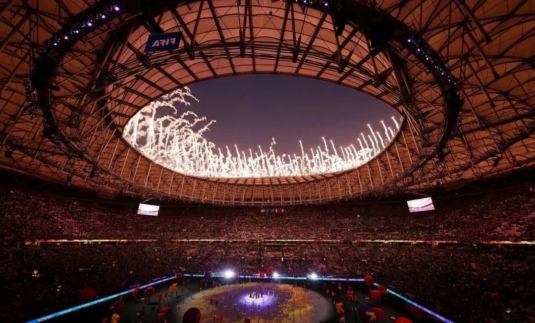 从卡塔尔到全球，世界杯赛场的声音如何漂洋过海到你我耳中？