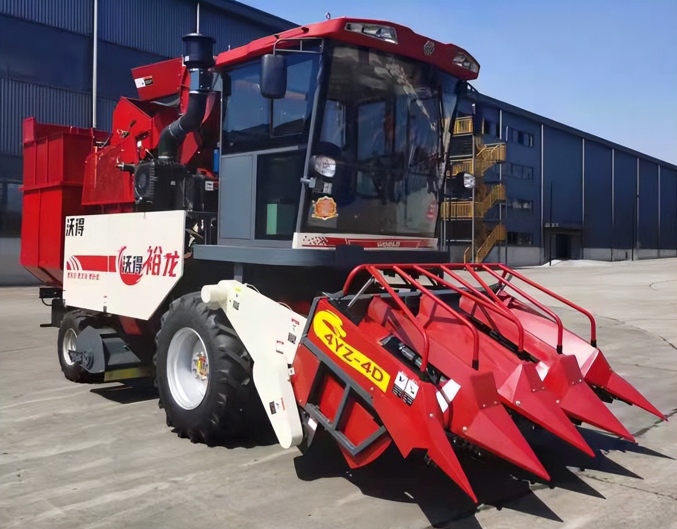 沃得四行玉米收割机多少钱一台,久保田1408玉米联合收获机价格