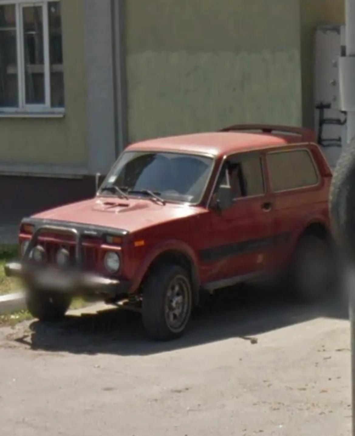 乌克兰敖德萨街头老车、日系车多，但俄罗斯车很少