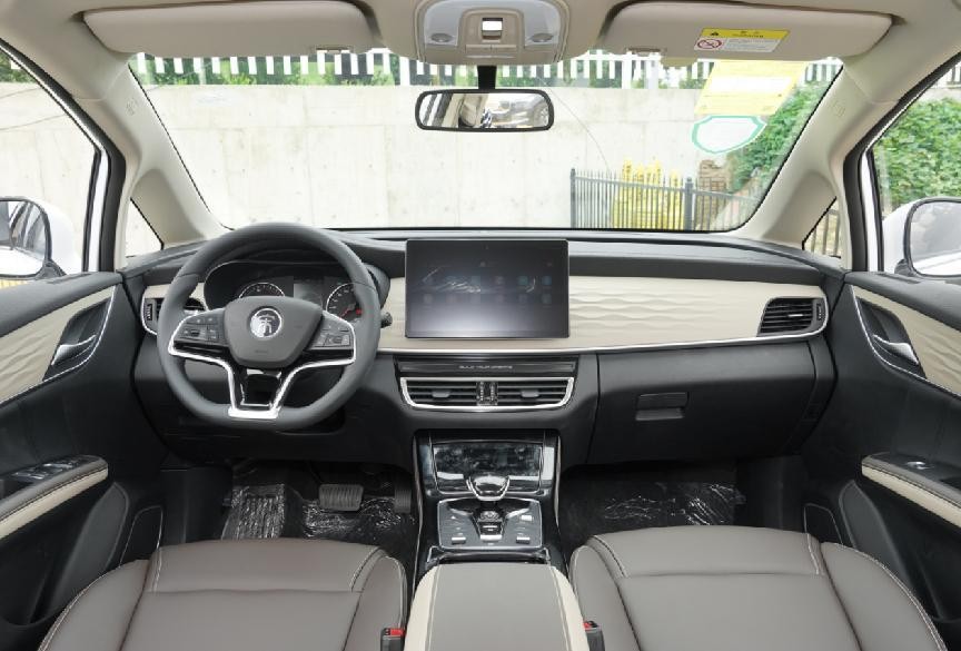 代步家用两不误四款紧凑型mpv推荐,家用级mpv桃花眼不妨看看这两款