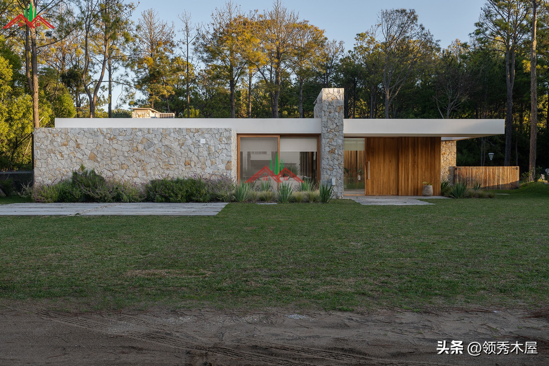 看完这个用木头装修的房子我肠子都悔青了农村的房子后悔装修早了