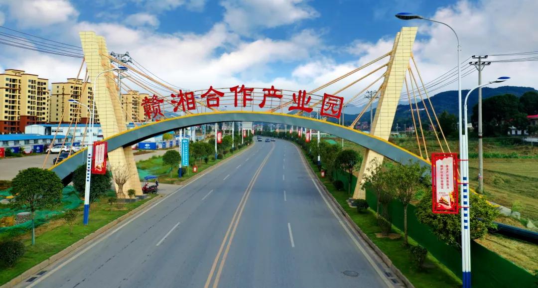 三比三看三提高活动,三比三看推进会讲话