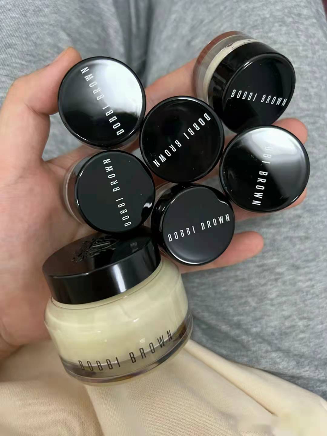 冬天涂面霜脸上刺痛,哪款面霜提亮肤色效果好