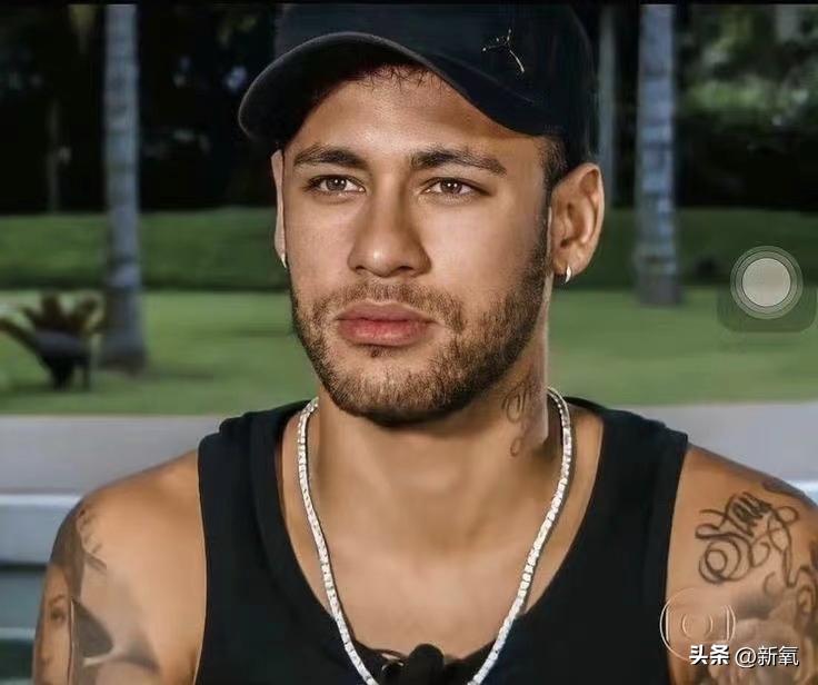 为了女粉连夜do脸染发，这新晋痞帅天花板是男菩萨吧？