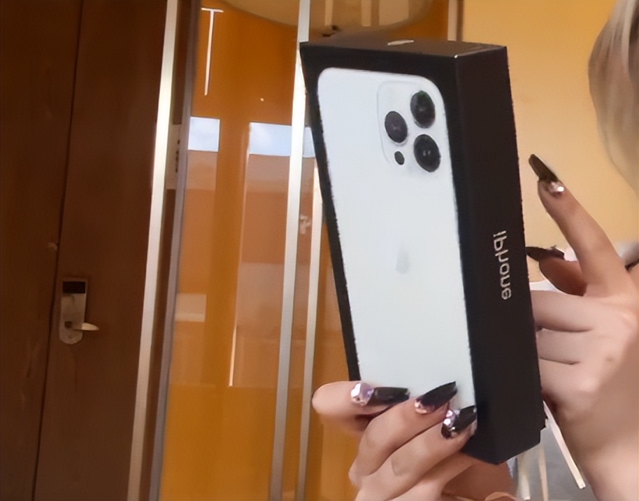 39.9盲盒开出苹果手机是真的吗,花2999买6个手机盲盒