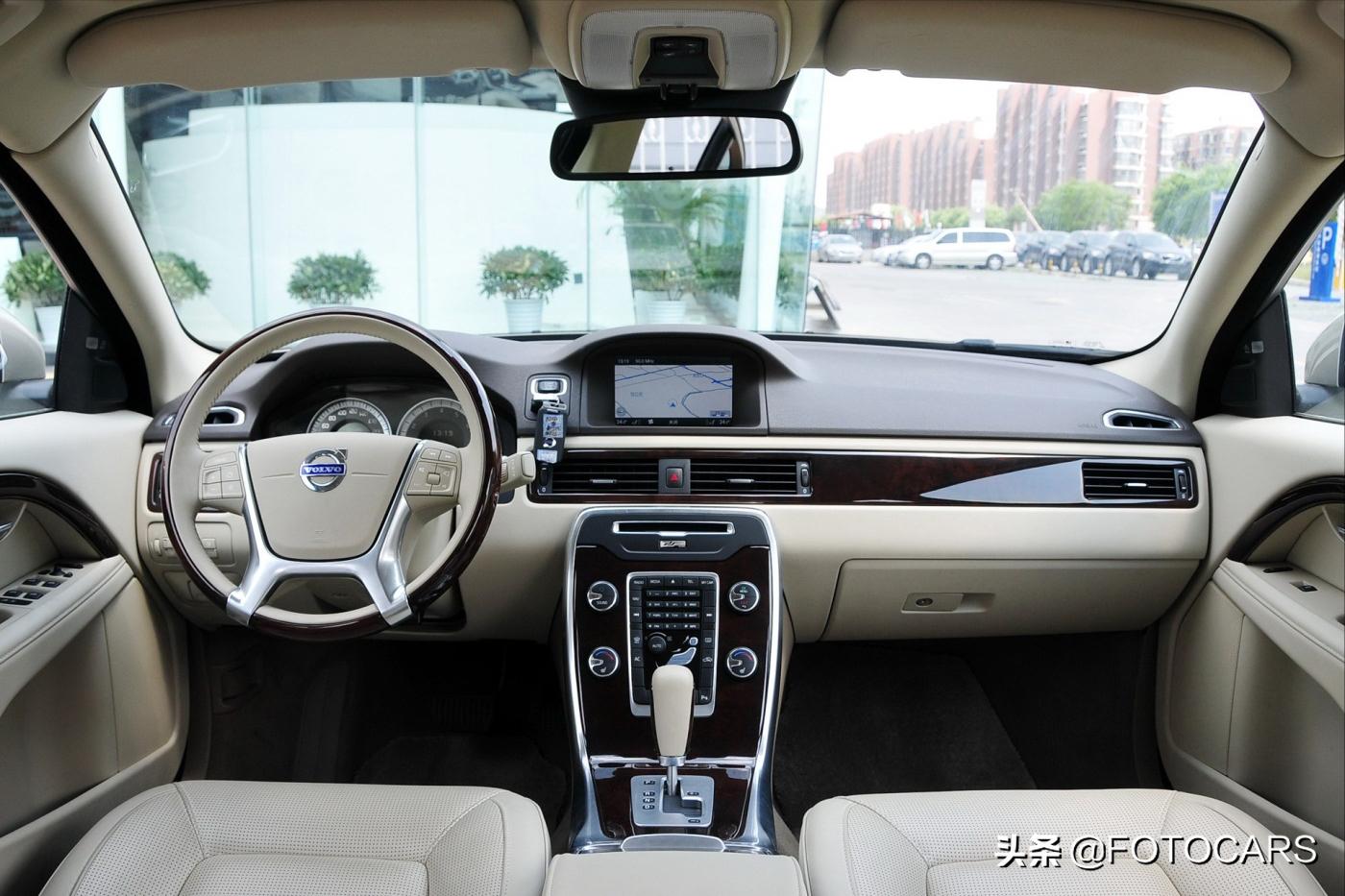 沃尔沃s80l内饰后视镜,沃尔沃s80l内饰碳纤维