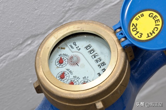 无人住的房子产生的水费谁来承担,房子没住人产生水费多少正常