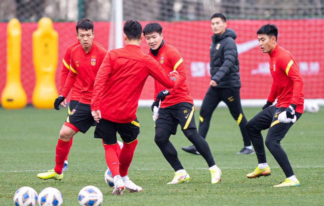 足协国脚年薪,中国足协官宣国足主帅年薪