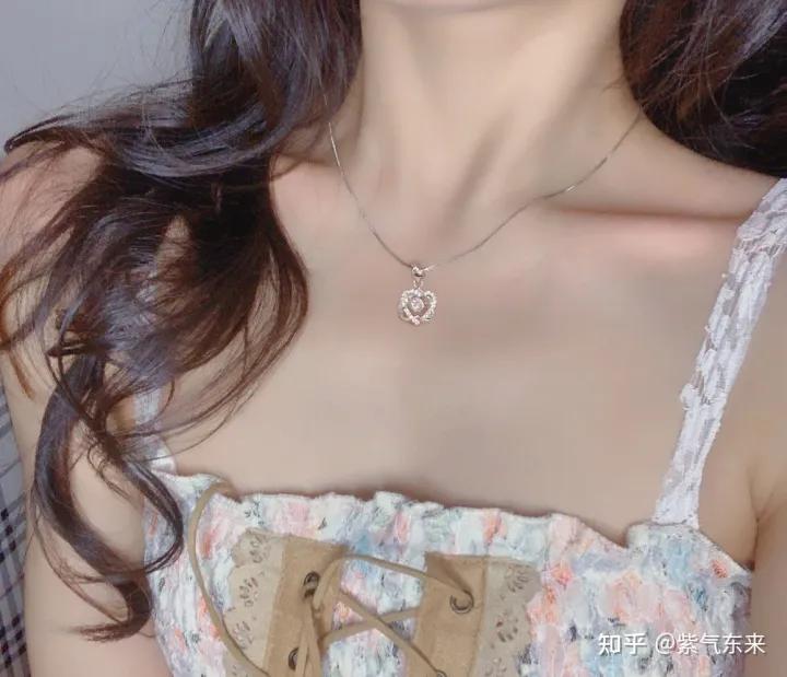 520送女朋友什么礼物高级又便宜,送女朋友可以随身携带的礼物推荐