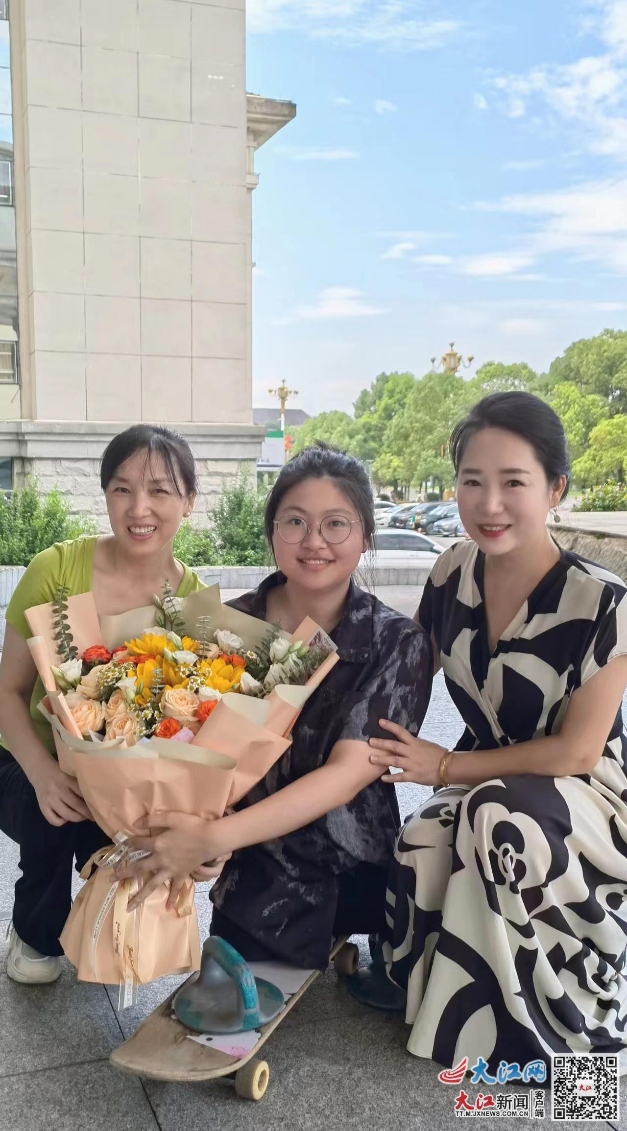 “无腿女孩”蒋张子怡：那不是软肋，是我的铠甲