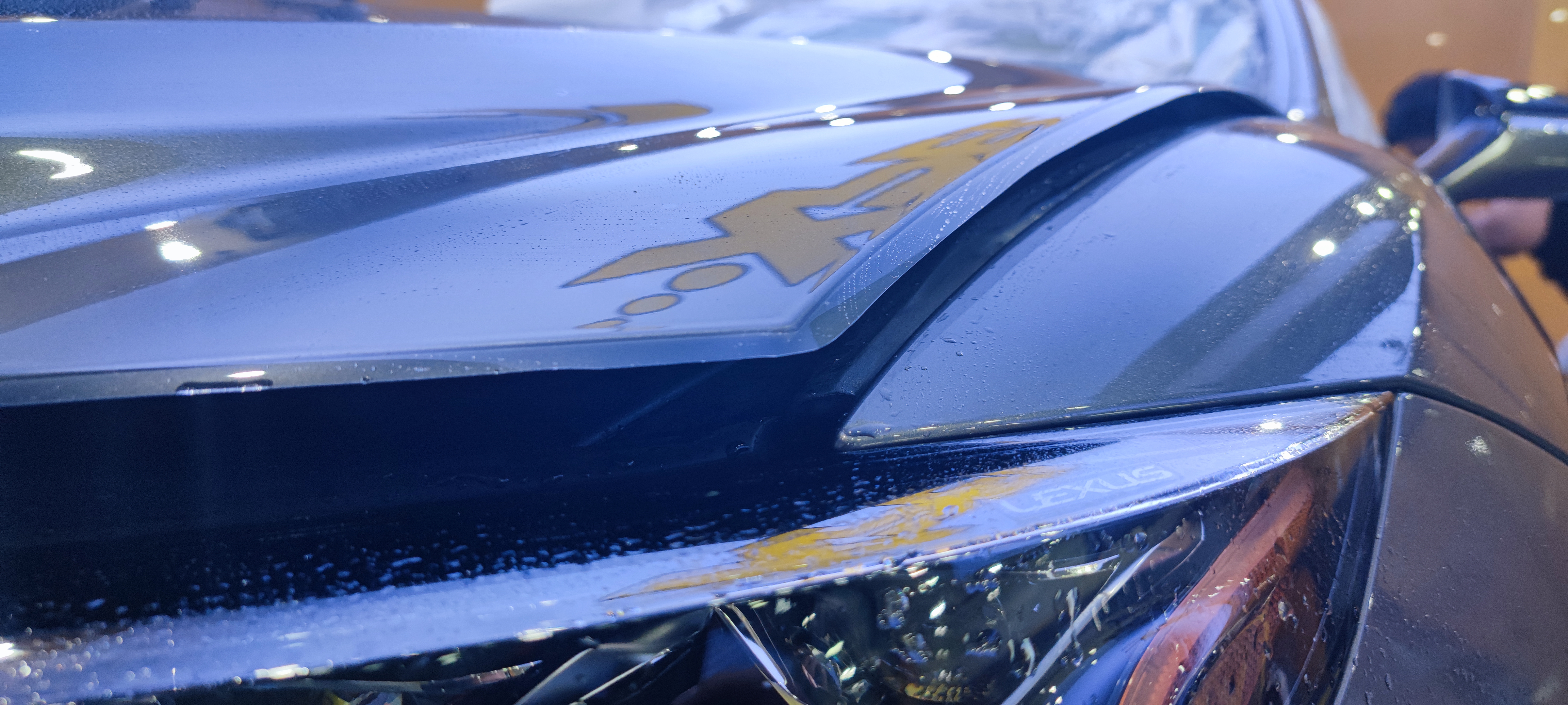 汽车后挡贴膜起泡了怎么办,汽车玻璃贴膜起泡修复