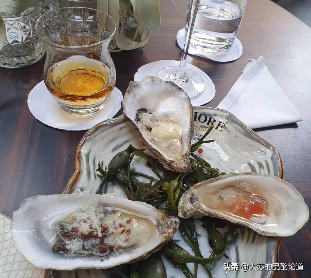 威士忌与晚宴的搭配：几点有用的小贴士