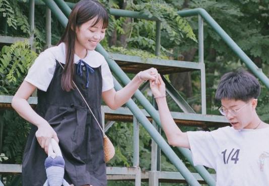 在女生眼里男生身高多少算矮,男生身高多少是女生的理想标准