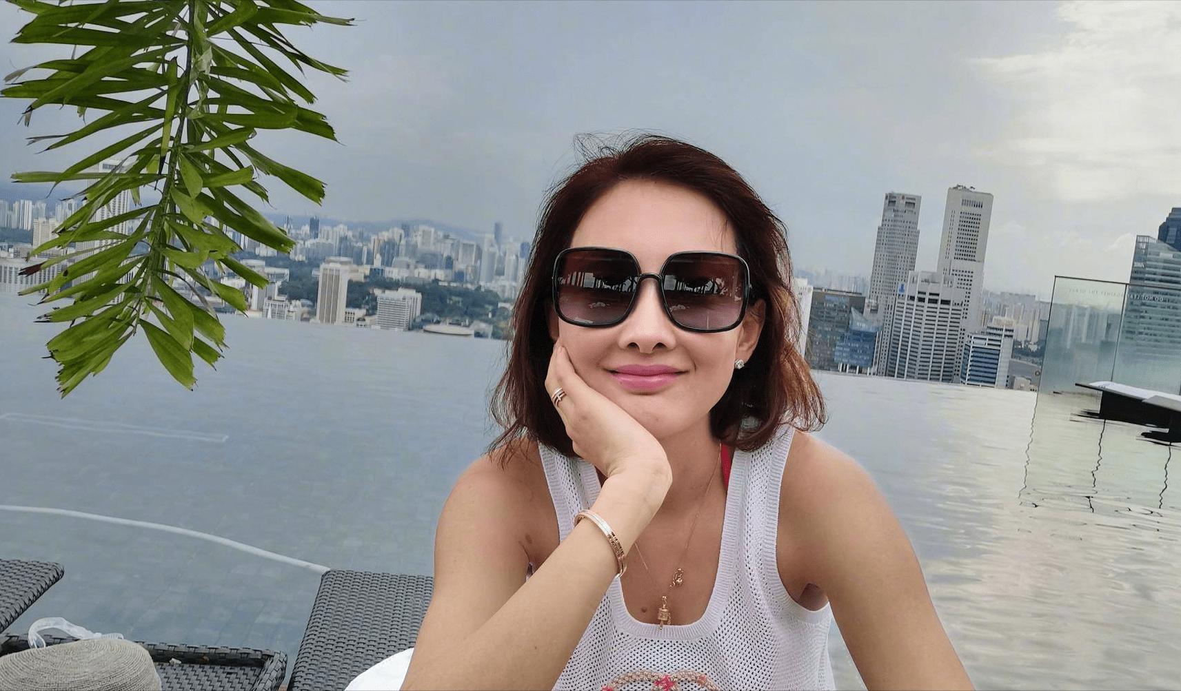 她曾是国民媳妇如今靠女儿走红,她曾4次登上春晚却丢尽了脸