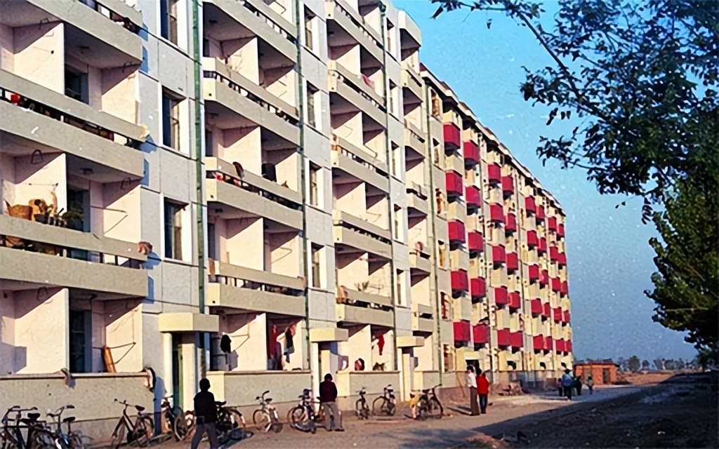 大邱庄景象如何？禹作敏的别墅最为凄凉，门牌被摘，只剩残垣断壁