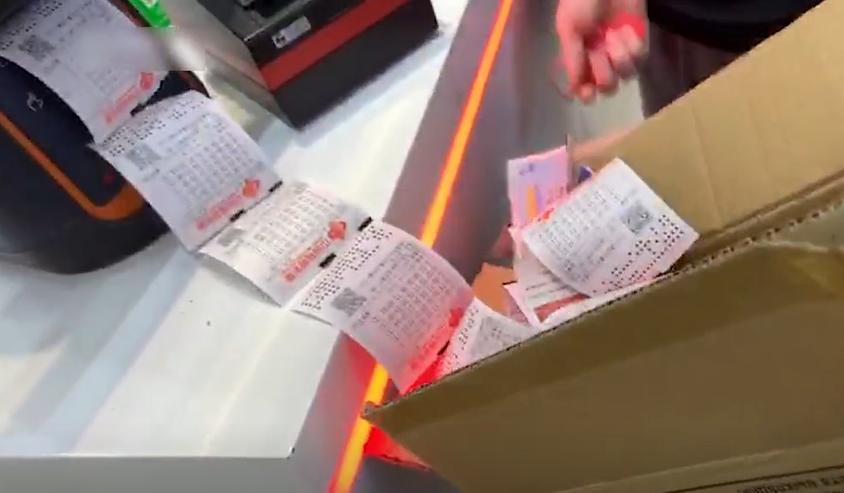 两万注彩票中奖概率三千万分之一,来分享一下你的彩票中奖经历